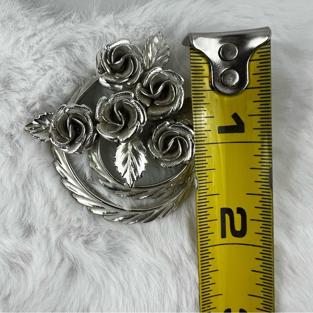 Coro Silver Tone Roses and Leaves Brooch - Picture 8 of 9